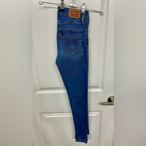 720 High Rise Super Skinny Levi's Jeans